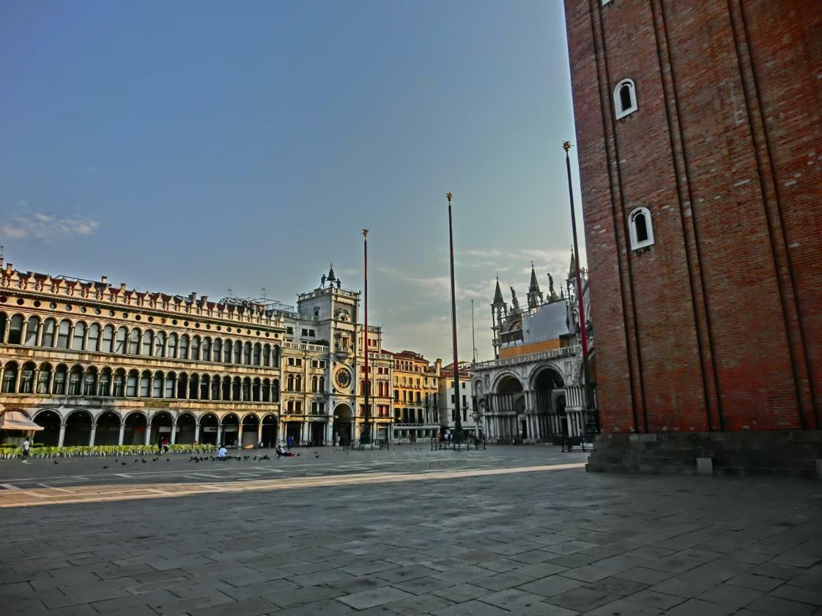 Апартаменты Classic Three Minutes From St Marc'S Square Венеция Экстерьер фото